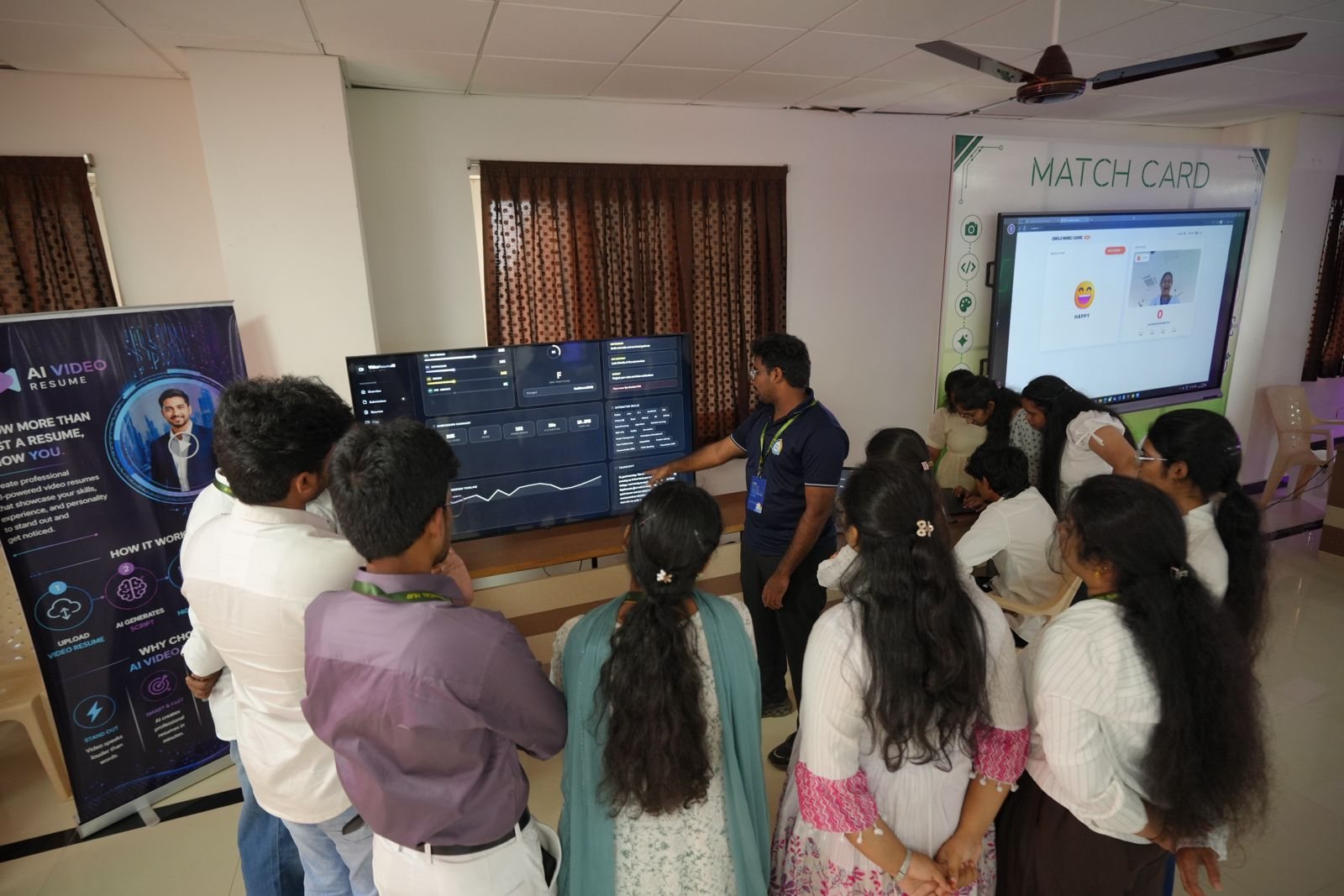 Industry expert mentoring a participating team at Project Space